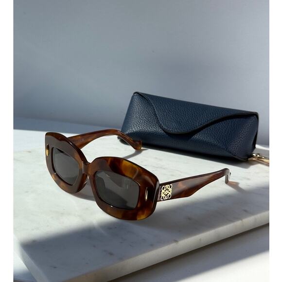 NEW Loewe LW40114F Anagram Thick Sunglasses in Havana Brown - Picture 1 of 6